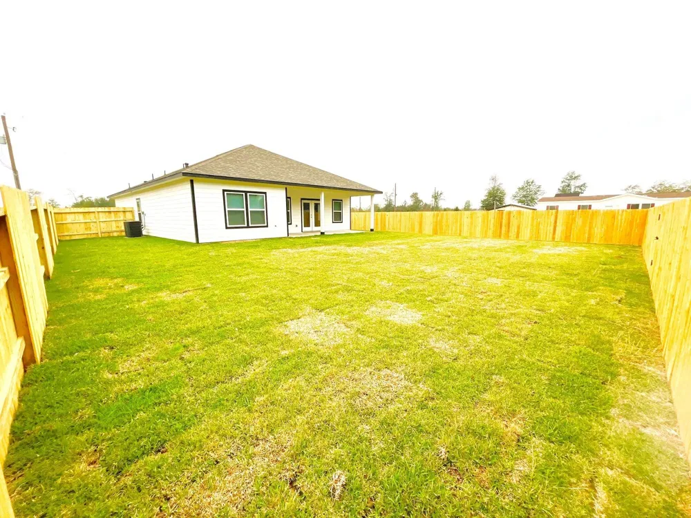 297 Road 5102 L Cleveland, TX 77327
