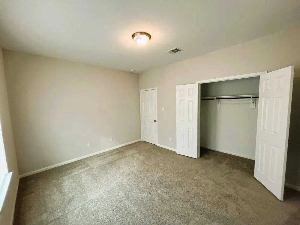297 Road 5102 L Cleveland, TX 77327