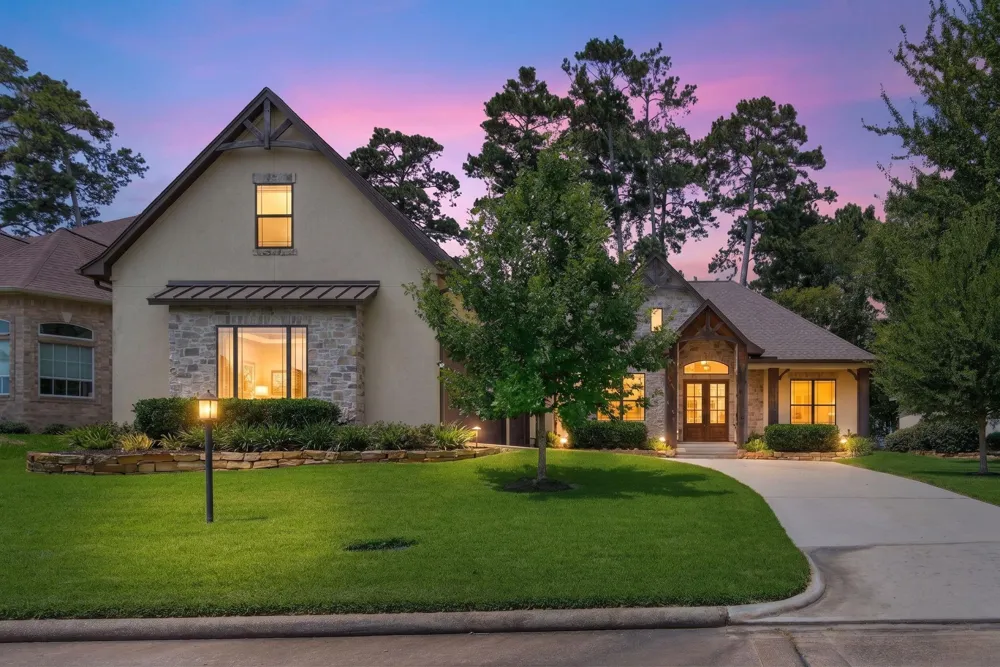 61 West Shore Lane Montgomery, TX 77356
