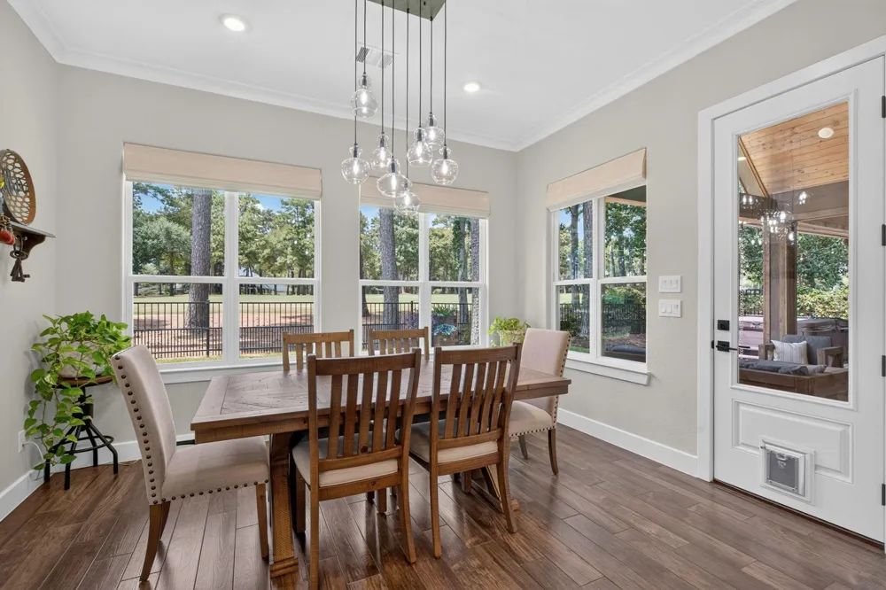 61 West Shore Lane Montgomery, TX 77356