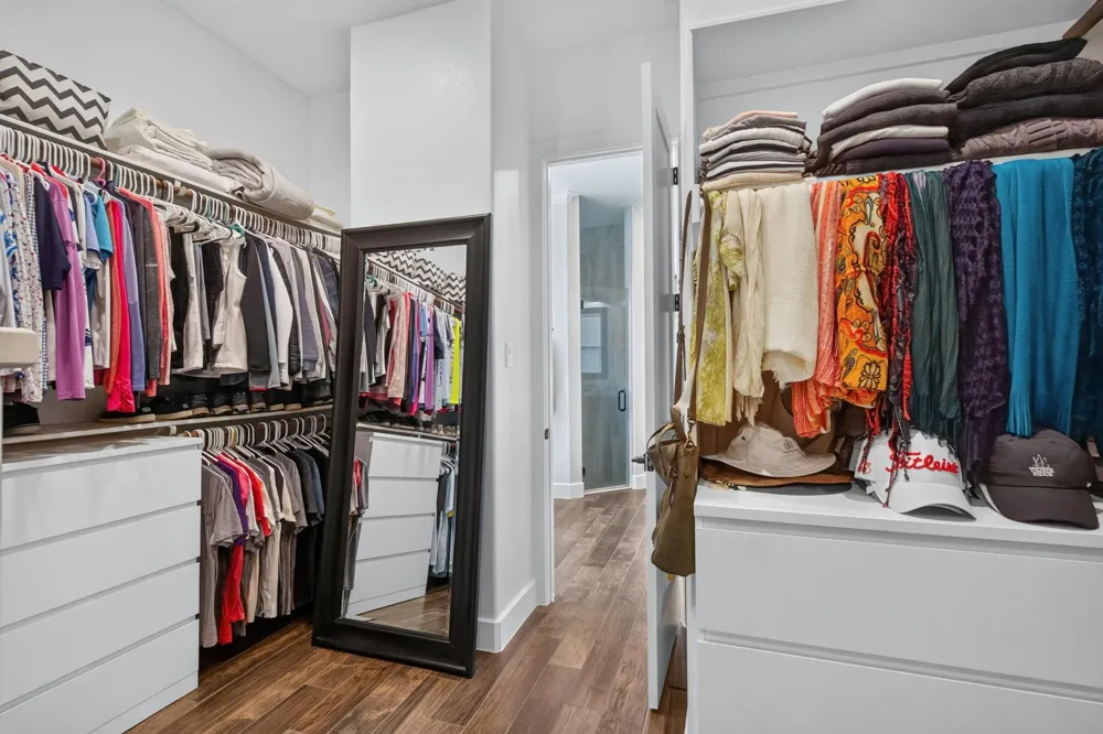 61 West Shore Lane Montgomery, TX 77356