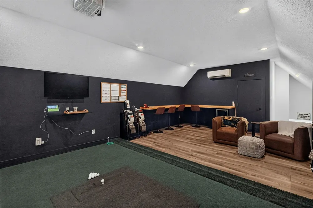 61 West Shore Lane Montgomery, TX 77356