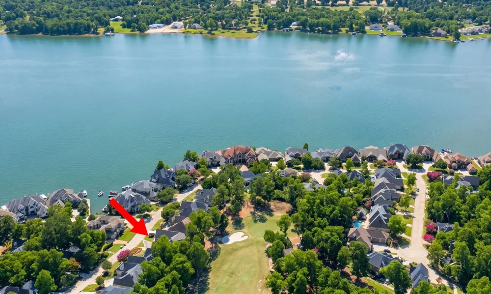 61 West Shore Lane Montgomery, TX 77356