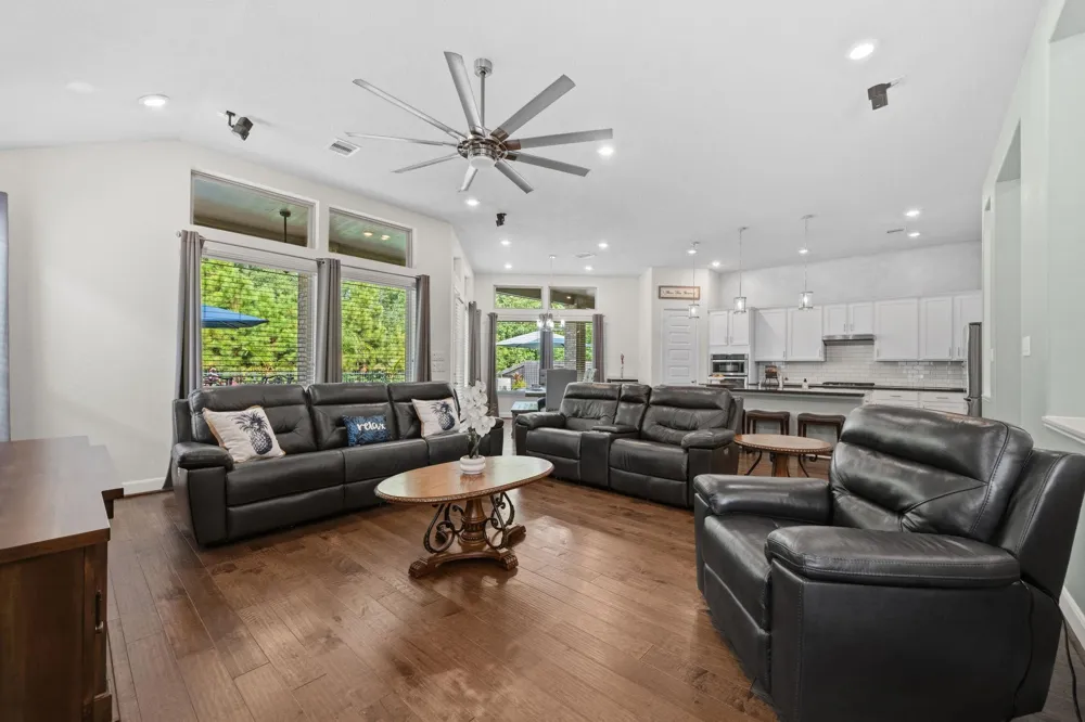 15619 Tindary Meadow Court Houston, TX 77044
