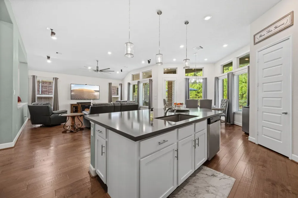 15619 Tindary Meadow Court Houston, TX 77044