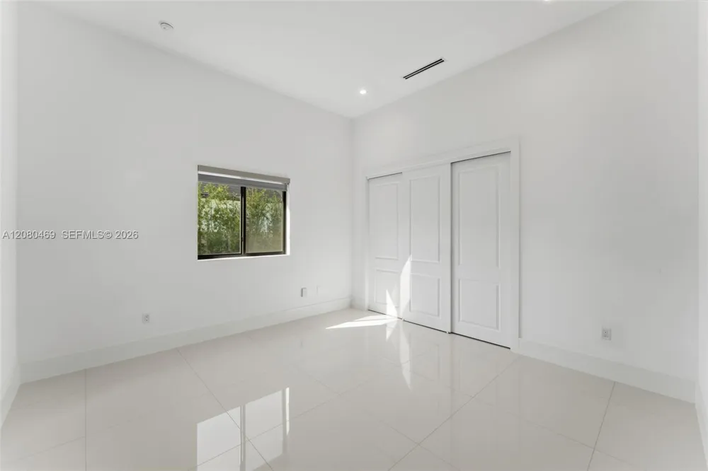 10005 SW 66th St Miami, FL 33173