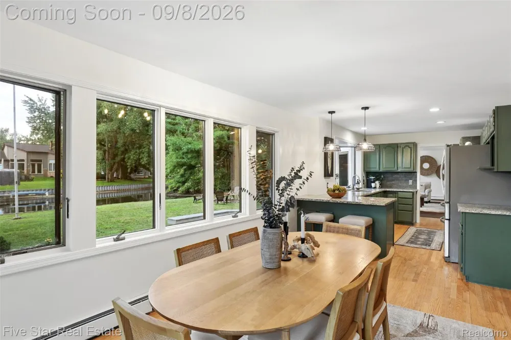 9045 Commerce Road Commerce Charter Township, MI 48382