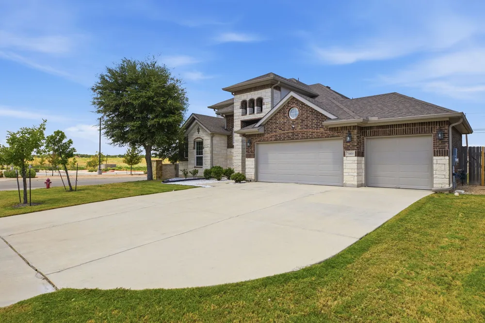 4400 Mandalin Street Pflugerville, TX 78660