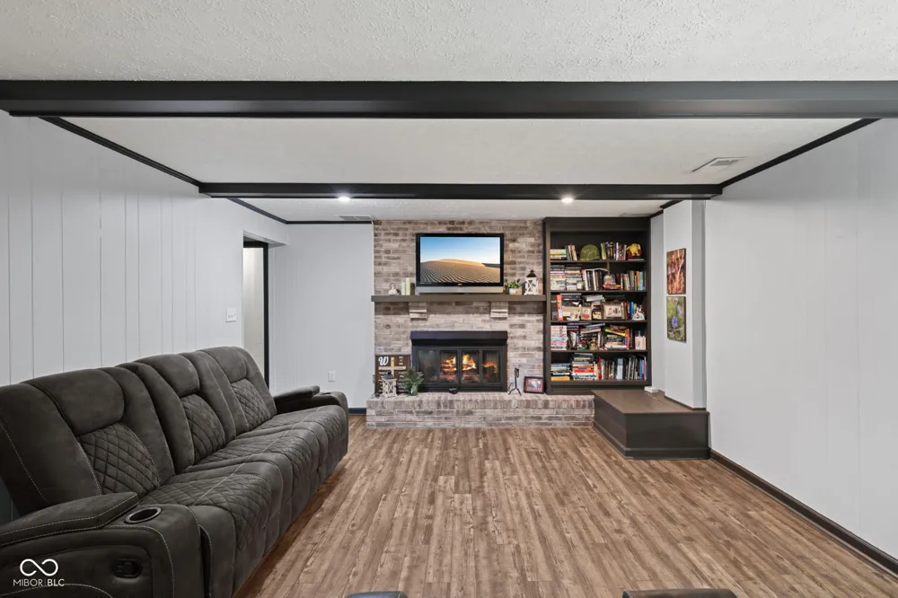 7094 Marstella Drive Brownsburg, IN 46112