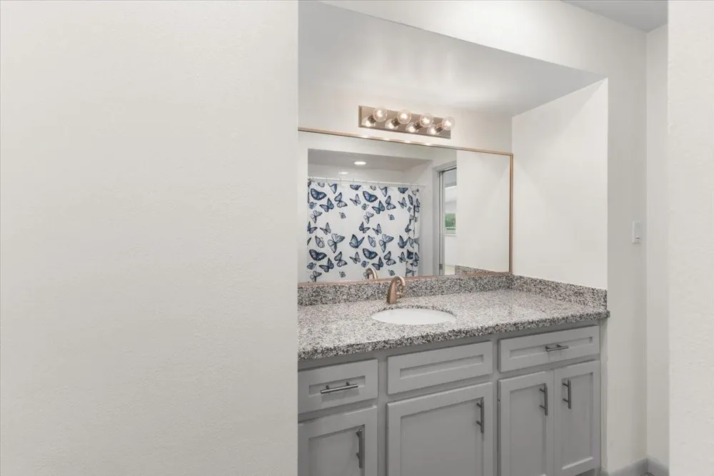 17310 Wellborne Road Pearland, TX 77584