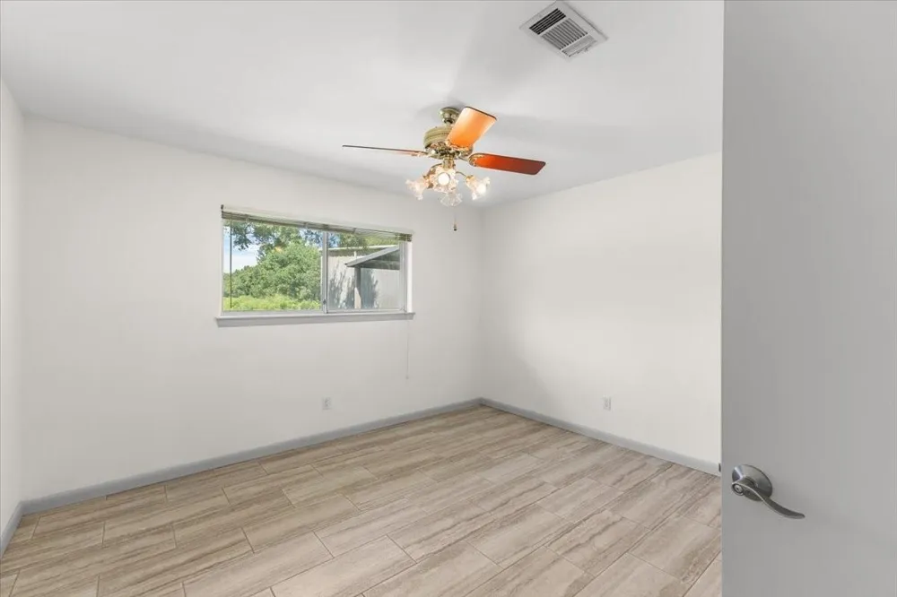 17310 Wellborne Road Pearland, TX 77584