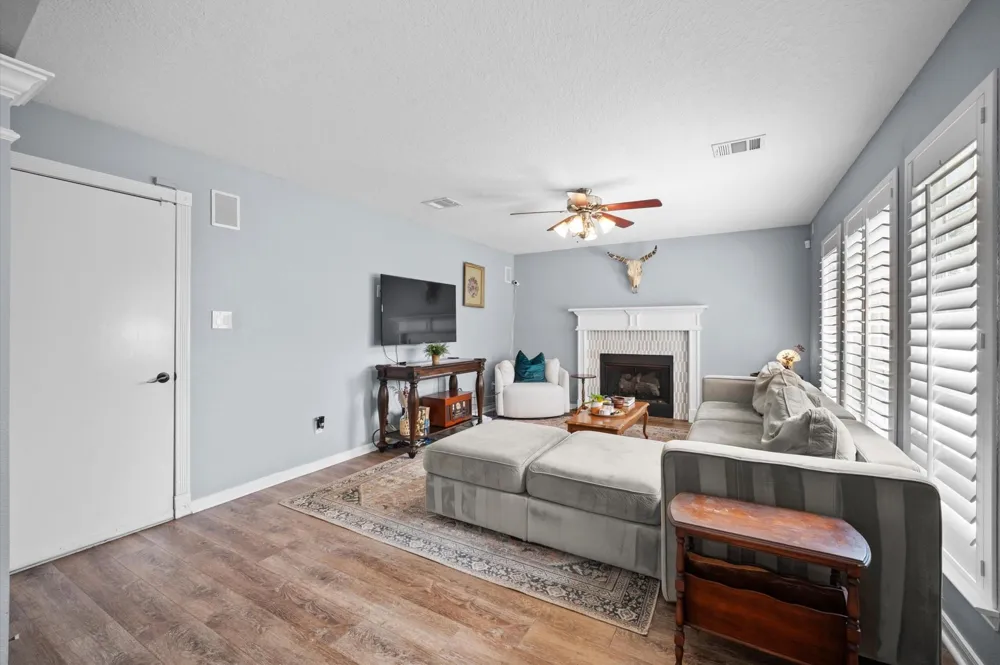 11906 Helene Court Pinehurst, TX 77362