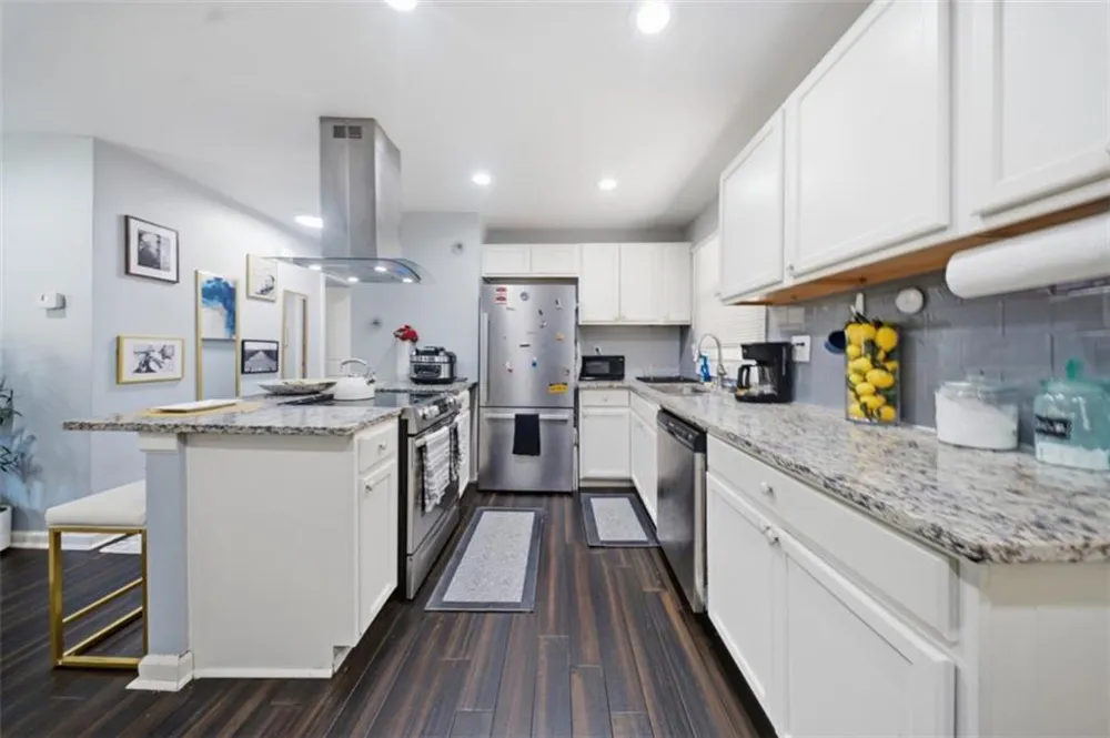 371 Santa Lucia Terrace Atlanta, GA 30318
