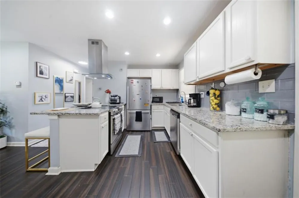 371 Santa Lucia Terrace Atlanta, GA 30318
