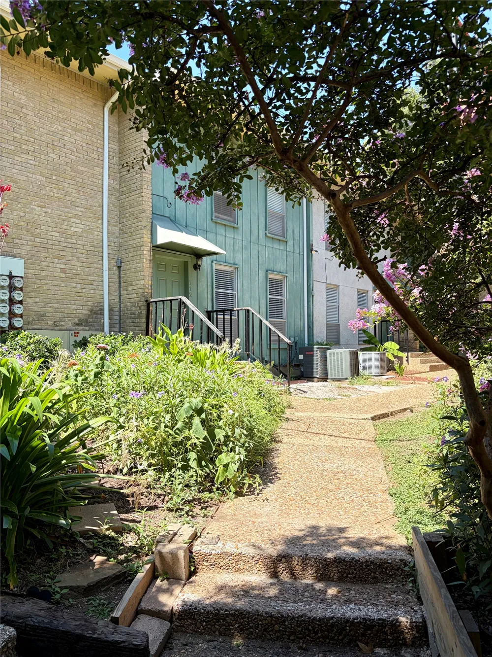 6620 Eastridge Drive #125 Dallas, TX 75231