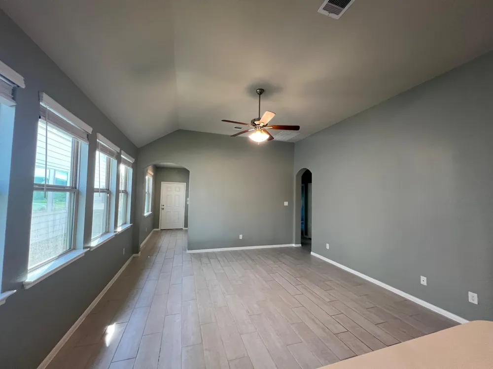 1131 Bluebonnet Trail Bellville, TX 77418