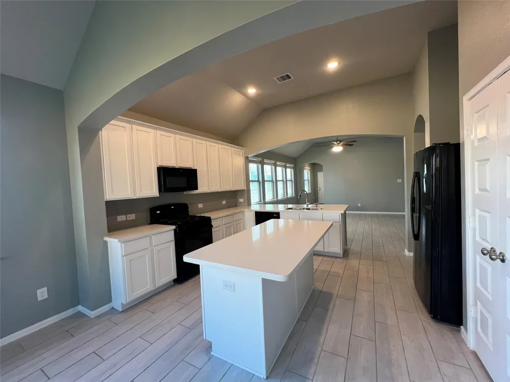 1131 Bluebonnet Trail Bellville, TX 77418