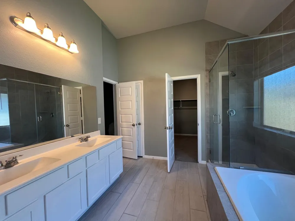 1131 Bluebonnet Trail Bellville, TX 77418