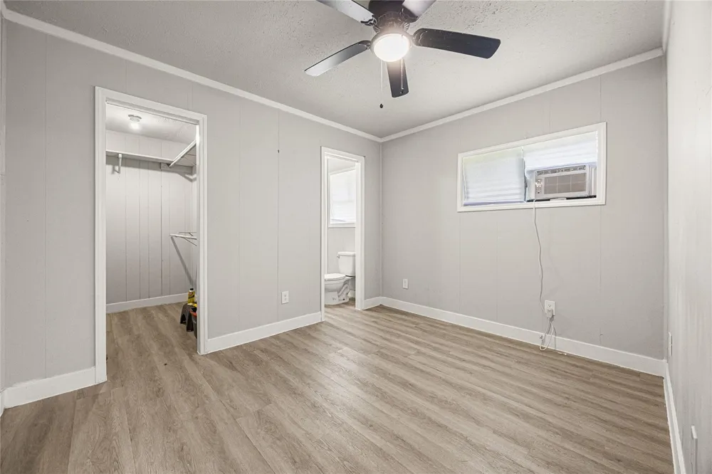 394 County Road 3378 Cleveland, TX 77327