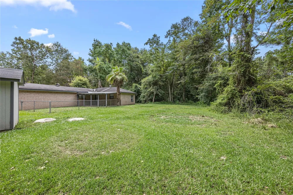 394 County Road 3378 Cleveland, TX 77327