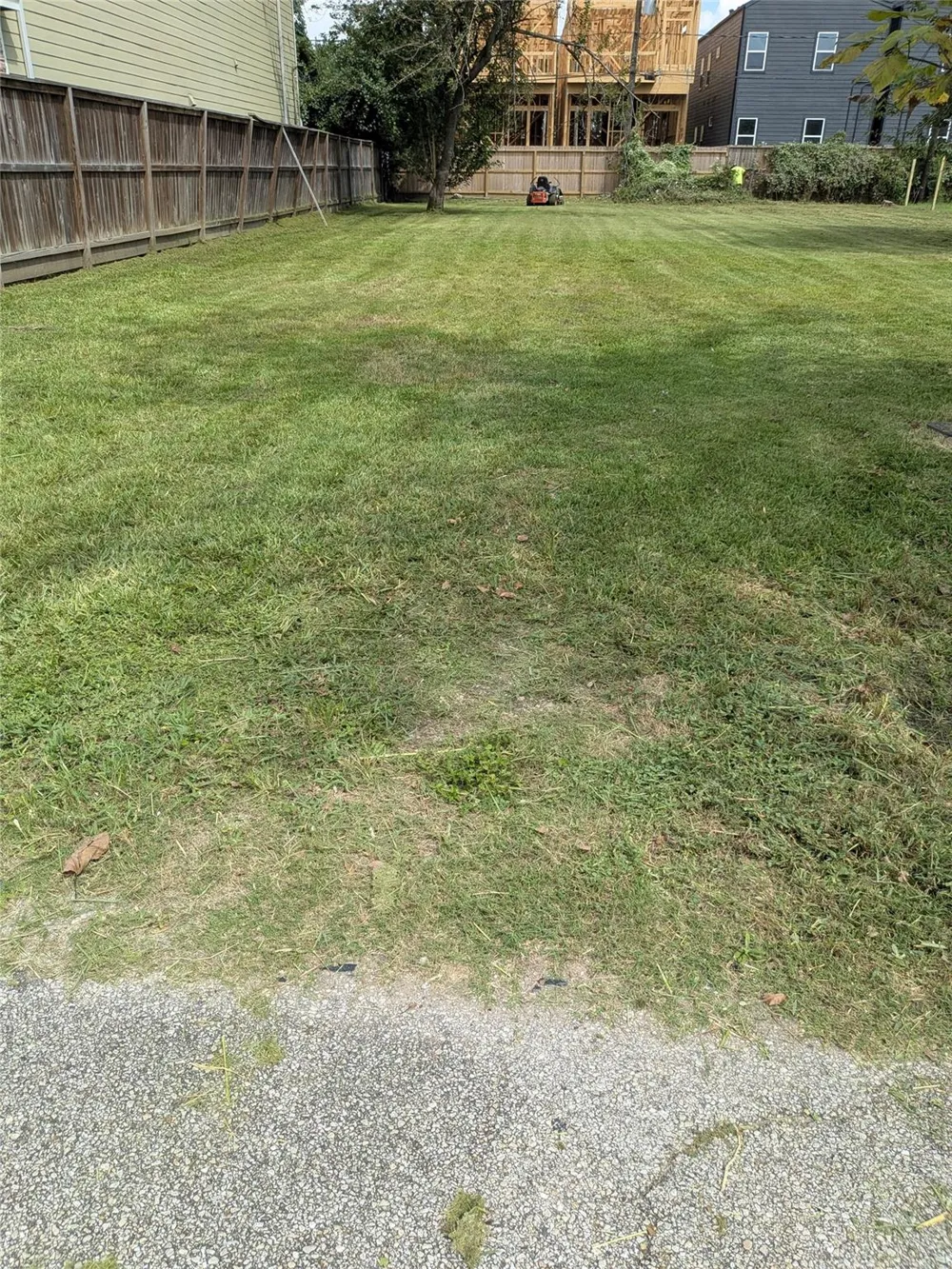 227 E 38th Street Houston, TX 77018