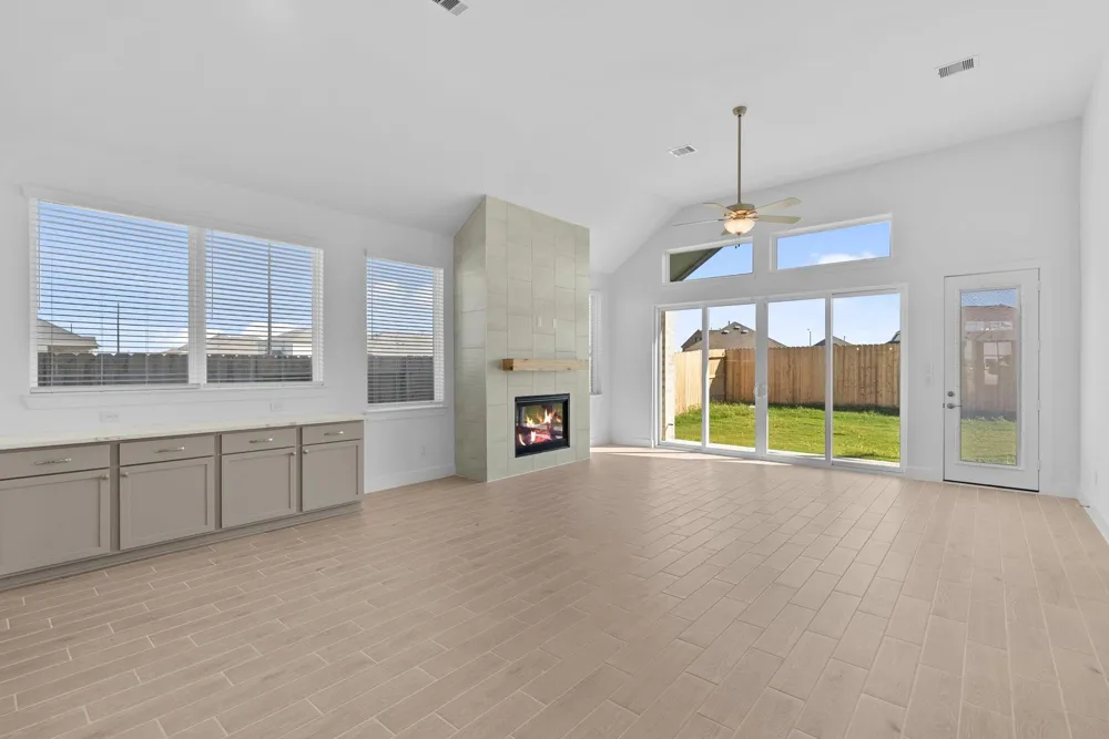 9619 Chateau Hill Drive Manvel, TX 77578
