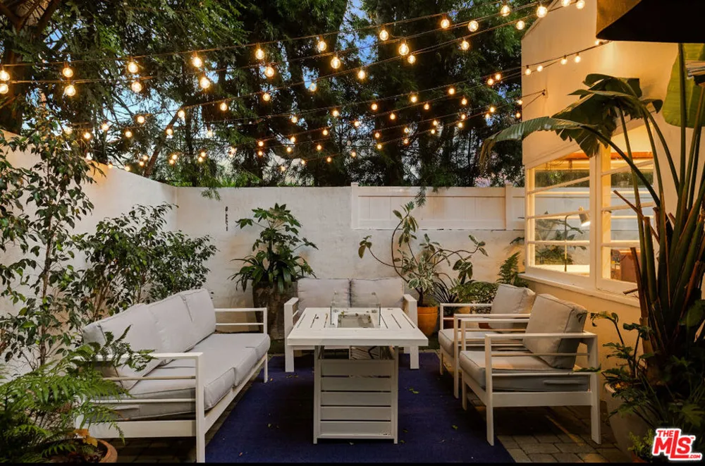 8467 Willoughby Avenue Los Angeles, CA 90069