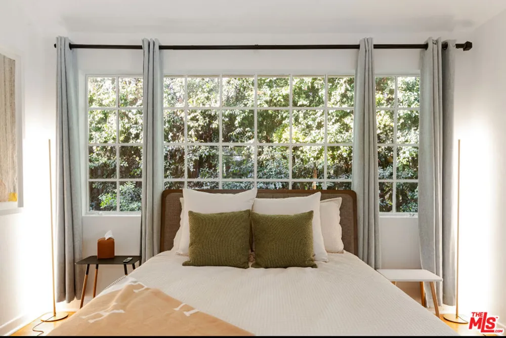8467 Willoughby Avenue Los Angeles, CA 90069