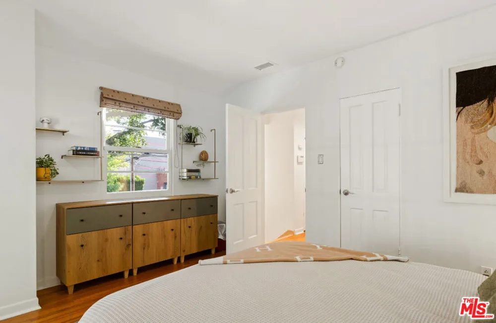 8467 Willoughby Avenue Los Angeles, CA 90069