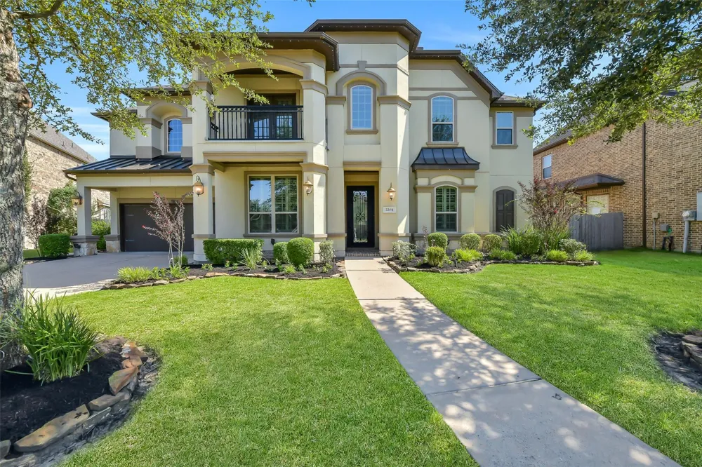 2204 Texoma Bend Lane Friendswood, TX 77546