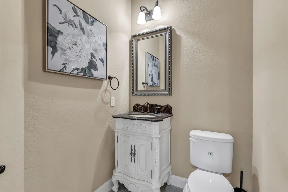 2204 Texoma Bend Lane Friendswood, TX 77546