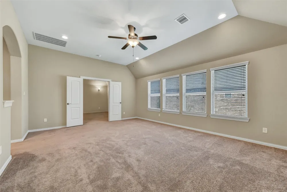 2204 Texoma Bend Lane Friendswood, TX 77546