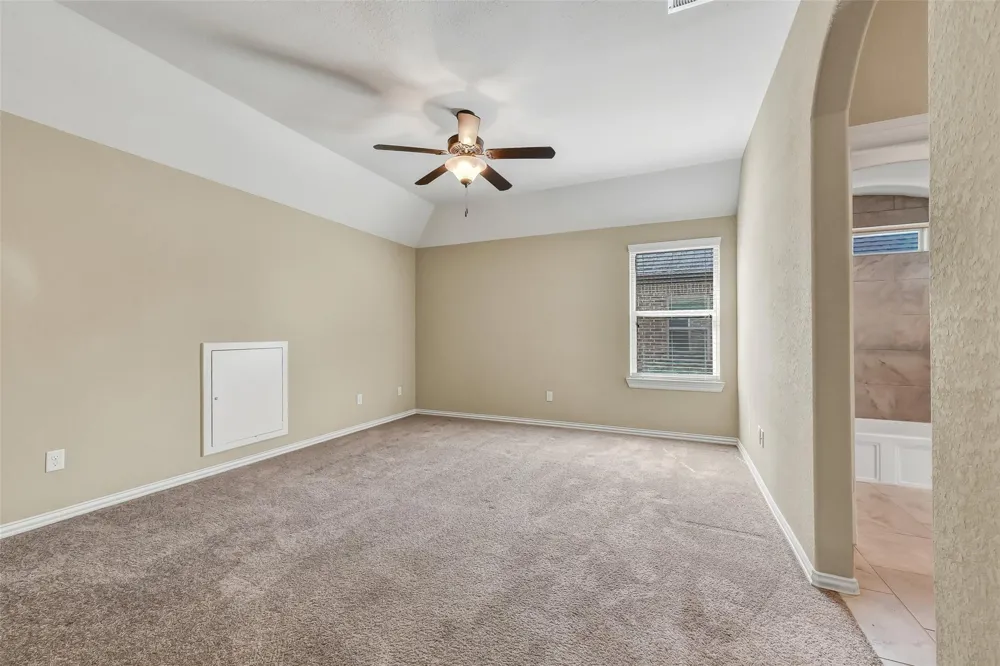2204 Texoma Bend Lane Friendswood, TX 77546