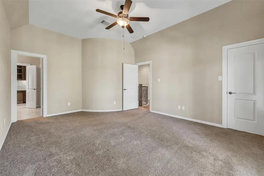 2204 Texoma Bend Lane Friendswood, TX 77546