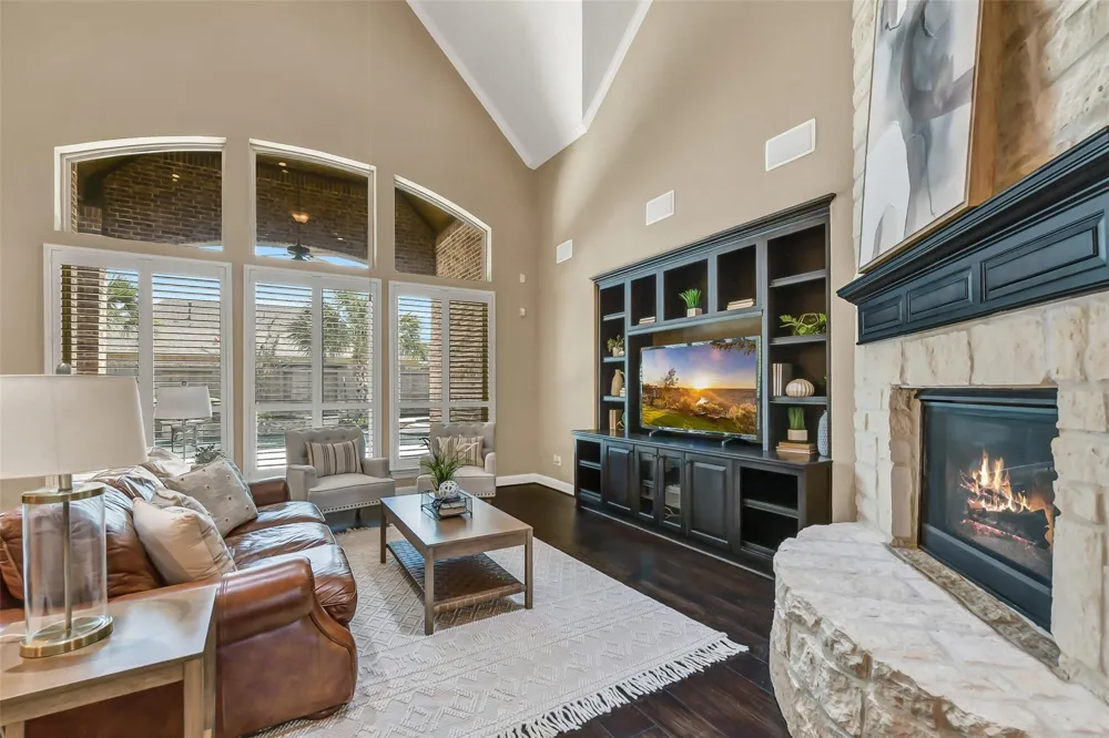 2204 Texoma Bend Lane Friendswood, TX 77546