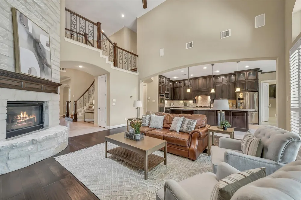2204 Texoma Bend Lane Friendswood, TX 77546