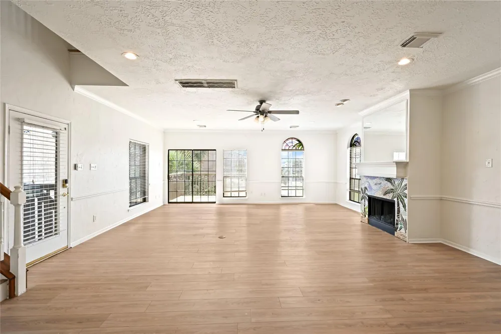 2607 Sailboat Drive Houston, TX 77058