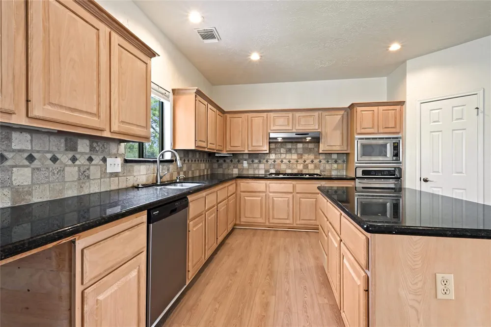 2607 Sailboat Drive Houston, TX 77058