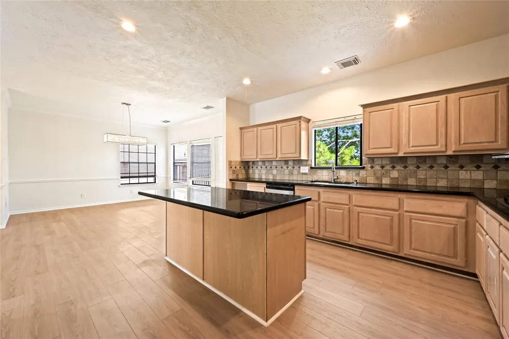 2607 Sailboat Drive Houston, TX 77058