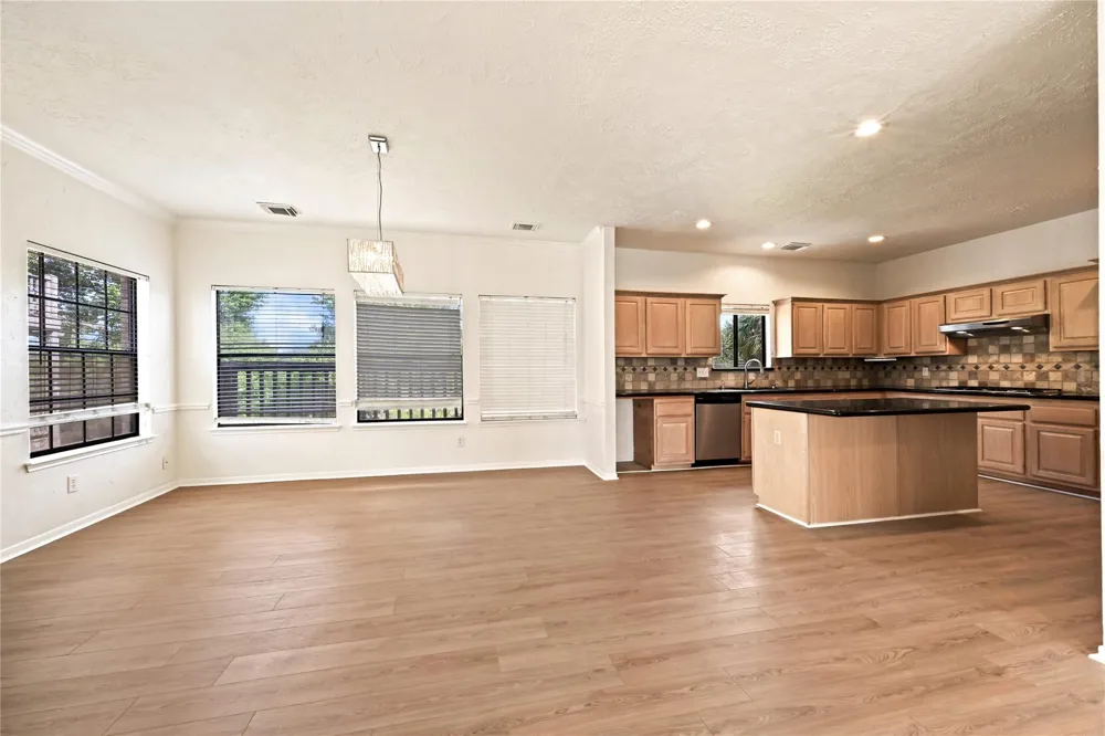 2607 Sailboat Drive Houston, TX 77058