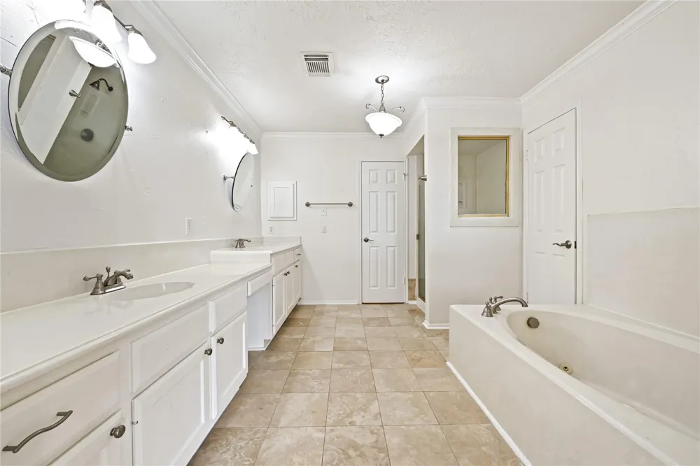 2607 Sailboat Drive Houston, TX 77058