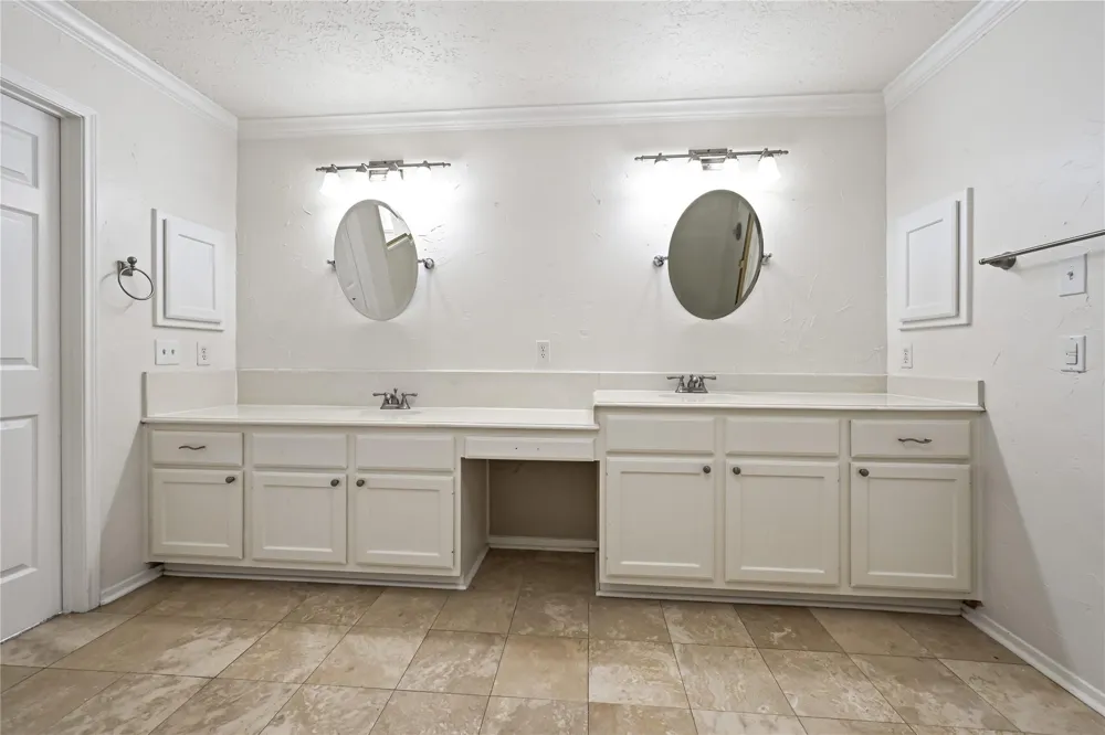 2607 Sailboat Drive Houston, TX 77058