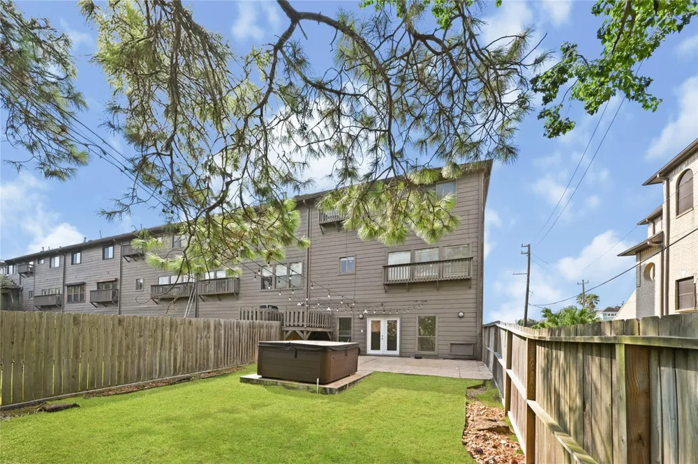 2607 Sailboat Drive Houston, TX 77058