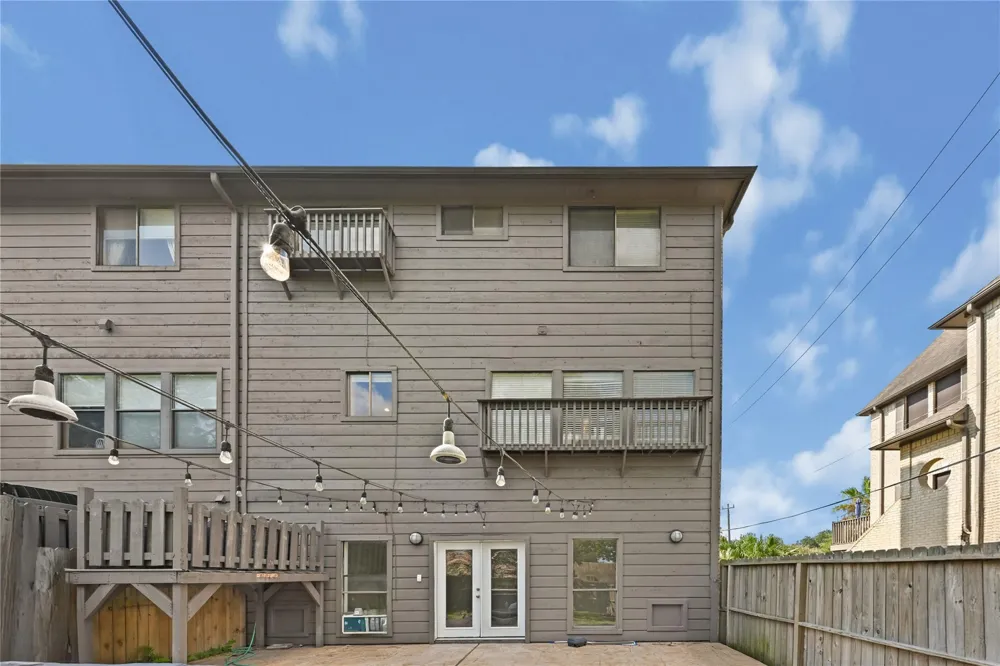 2607 Sailboat Drive Houston, TX 77058