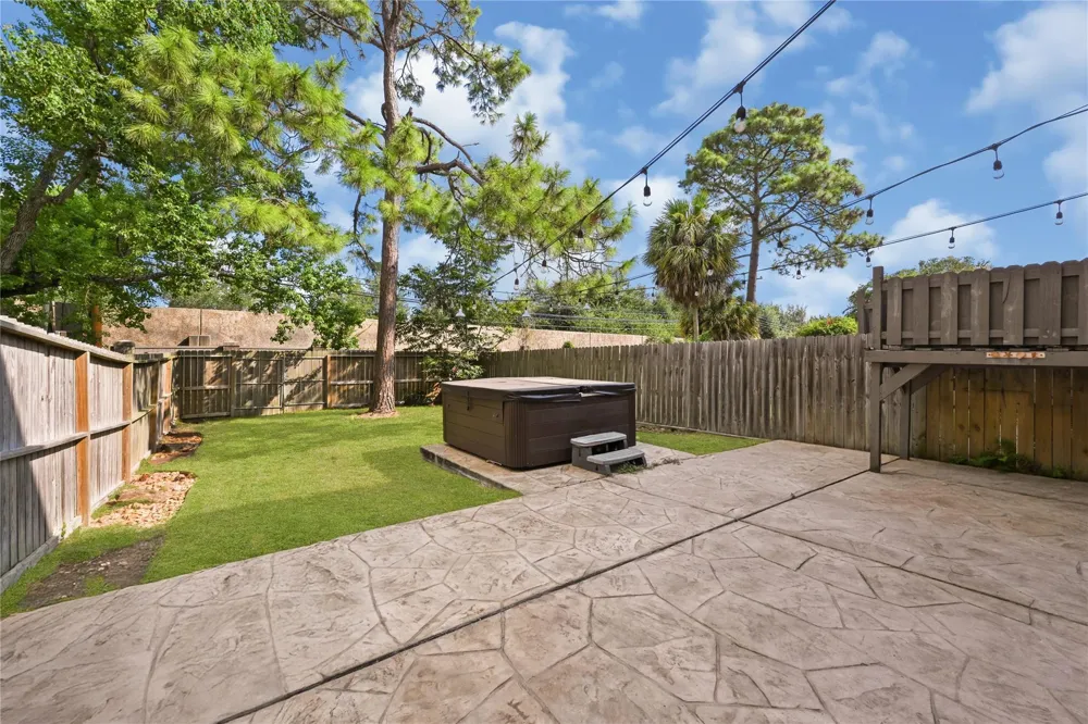 2607 Sailboat Drive Houston, TX 77058