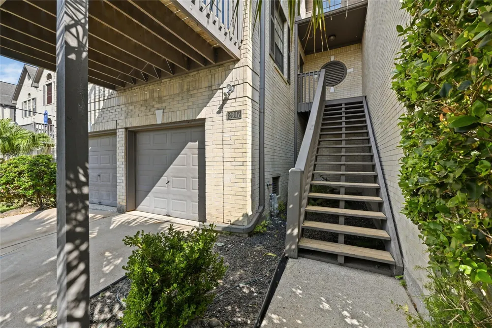 2607 Sailboat Drive Houston, TX 77058