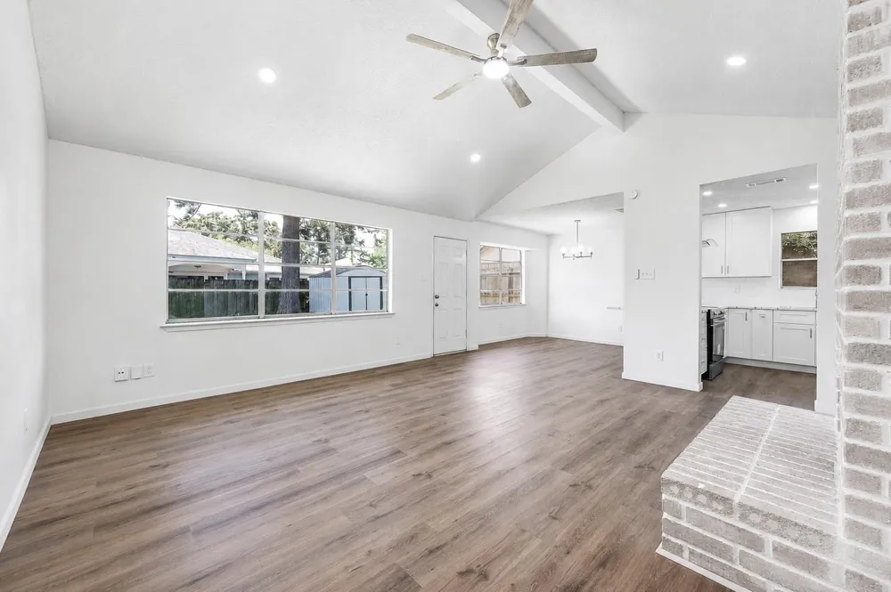 6526 Lynngate Drive Spring, TX 77373