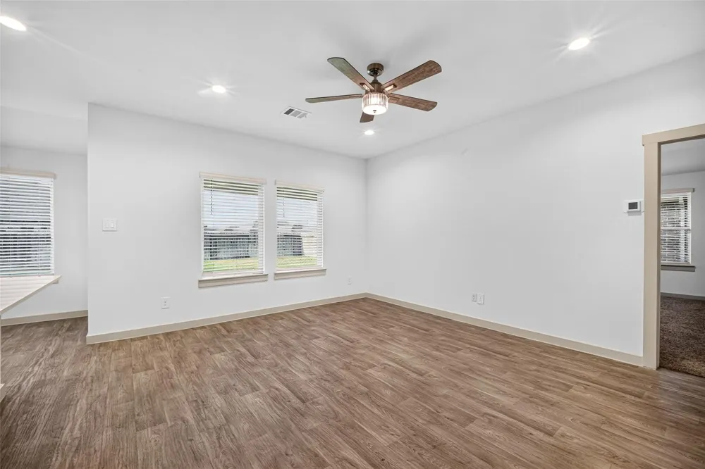 711 Boer Plains Drive Rosharon, TX 77583