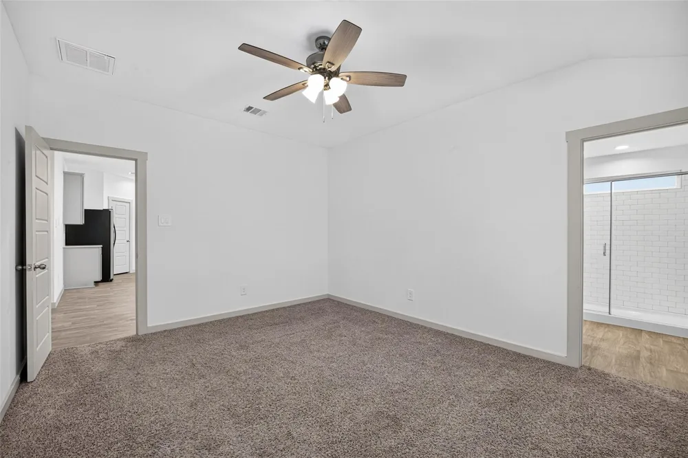 711 Boer Plains Drive Rosharon, TX 77583