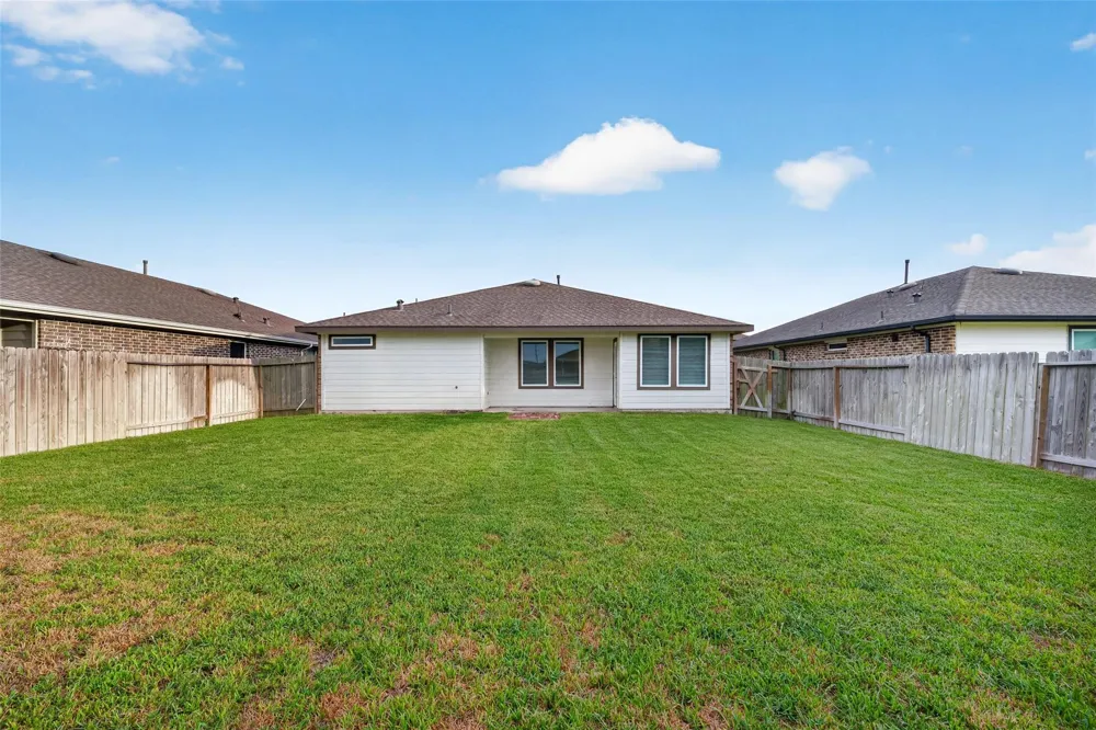 711 Boer Plains Drive Rosharon, TX 77583